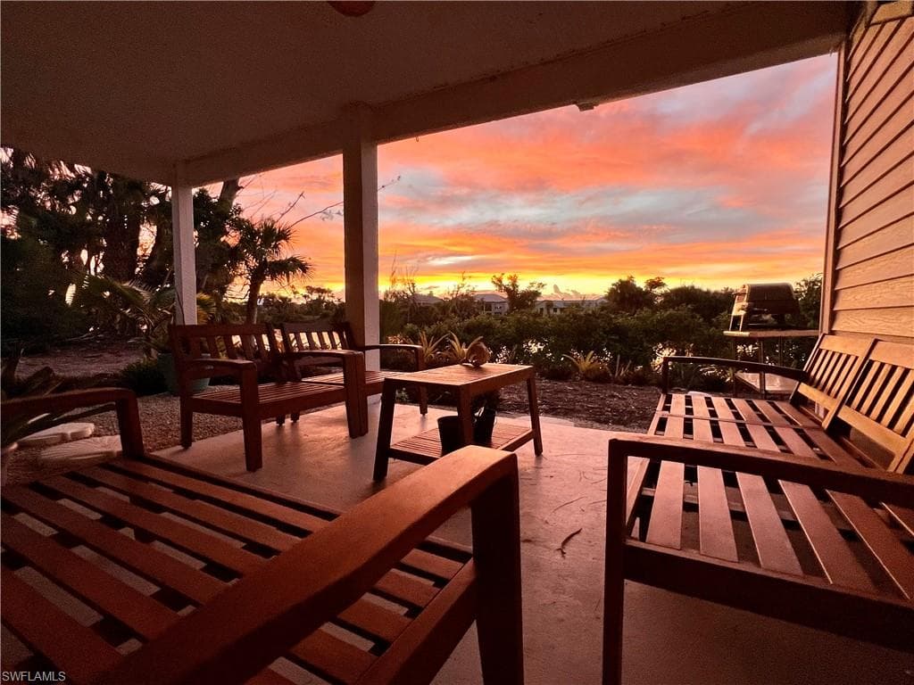 1390 Middle Gulf DR, SANIBEL FL 33957-38