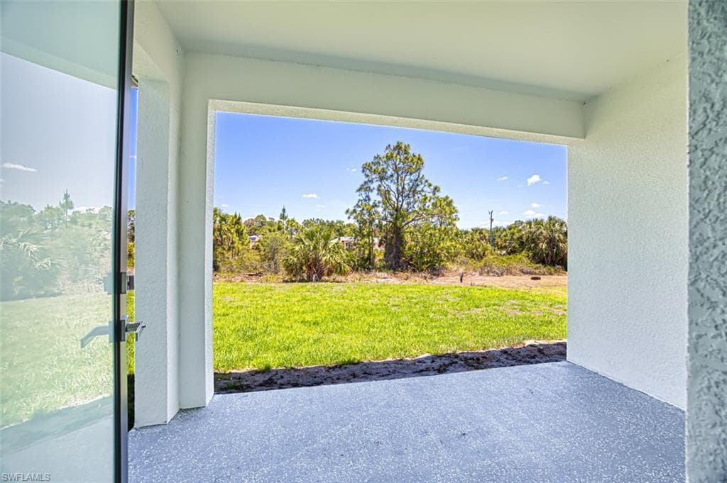 817-819 Eisenhower BLVD, LEHIGH ACRES FL 33974-16