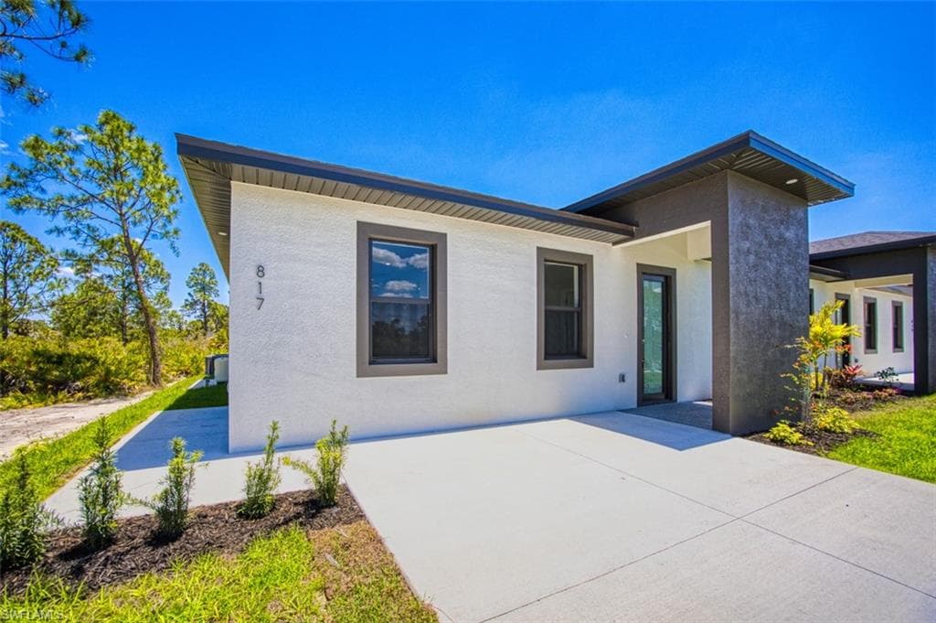 817-819 Eisenhower BLVD, LEHIGH ACRES FL 33974-13