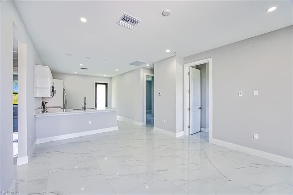 817-819 Eisenhower BLVD, LEHIGH ACRES FL 33974-3