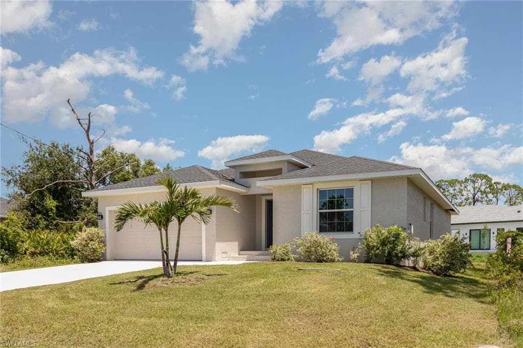 126 Glades DR, ROTONDA WEST FL 33947-1