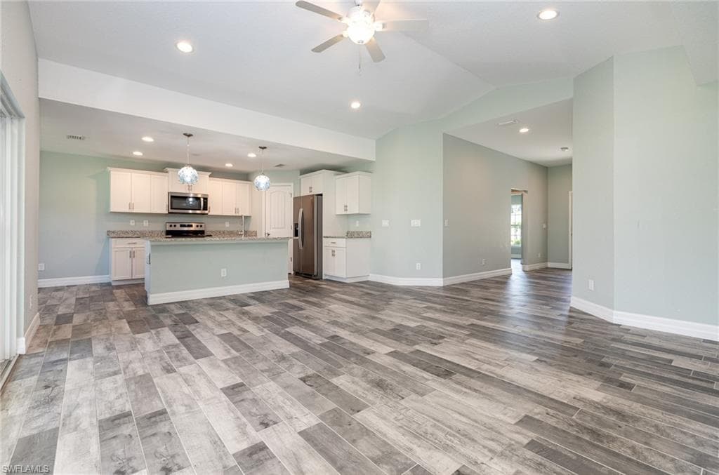 126 Glades DR, ROTONDA WEST FL 33947-8