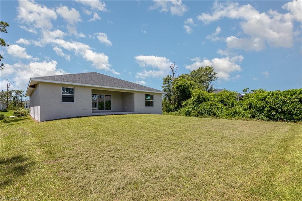 126 Glades DR, ROTONDA WEST FL 33947-28