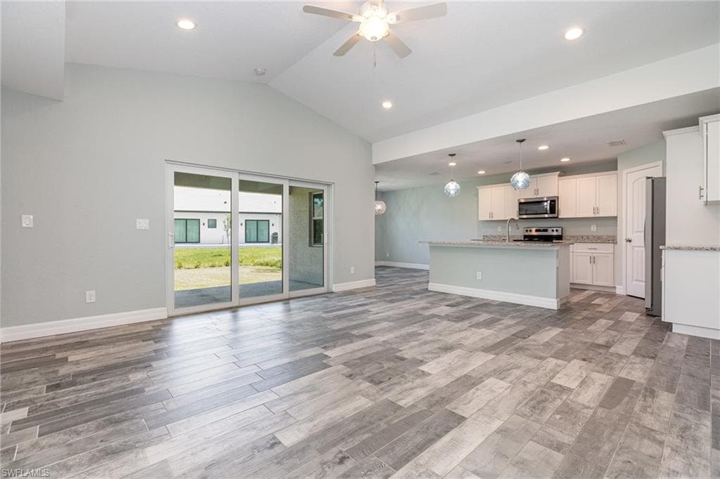 126 Glades DR, ROTONDA WEST FL 33947-7