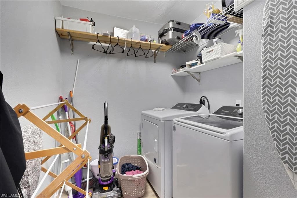 245 Bahia VIA, FORT MYERS BEACH FL 33931-23