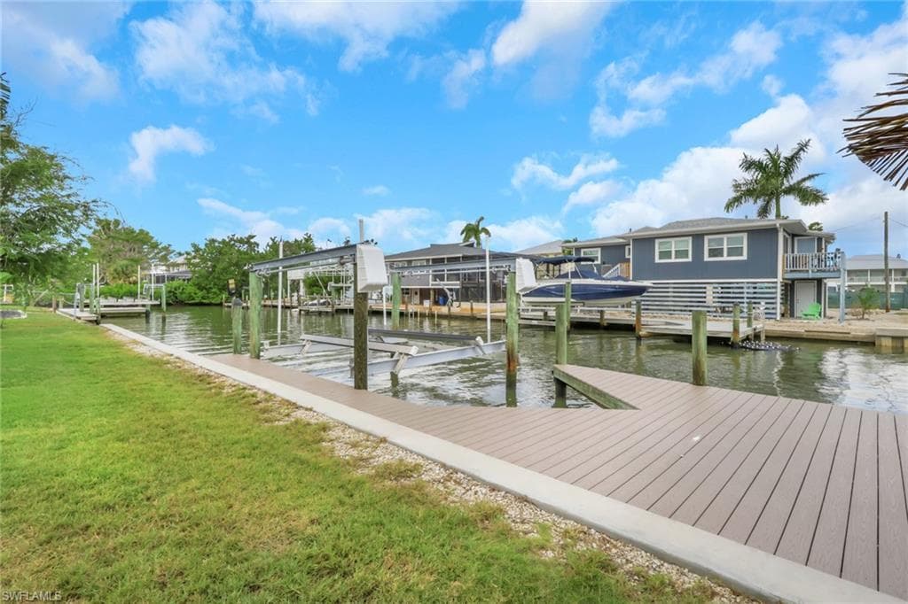 245 Bahia VIA, FORT MYERS BEACH FL 33931-40