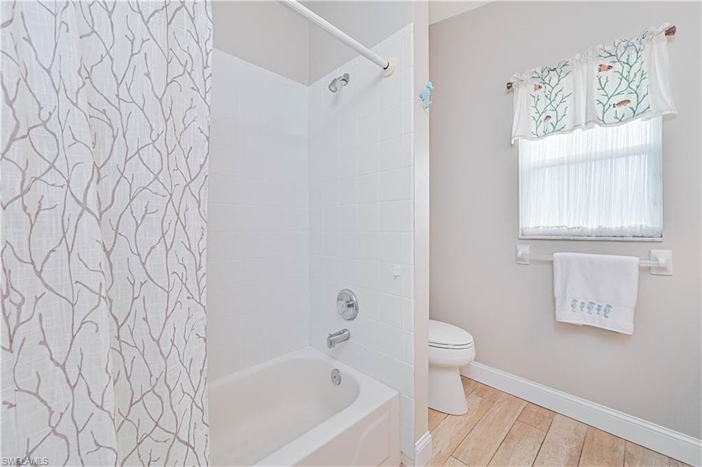 9241 Bramble CT, FORT MYERS FL 33919-35