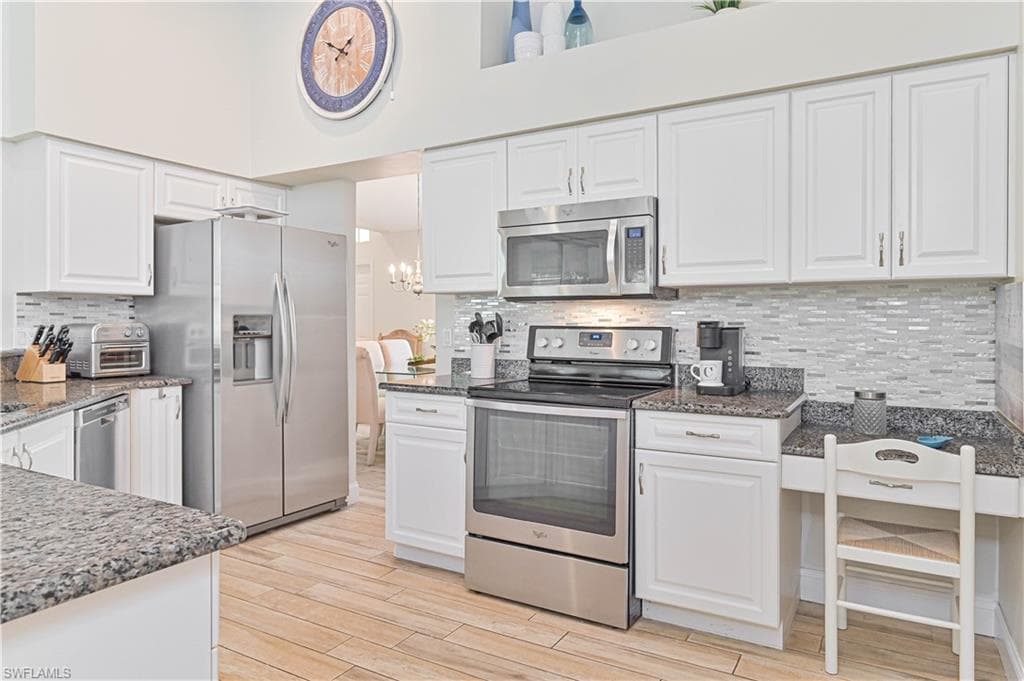 9241 Bramble CT, FORT MYERS FL 33919-19