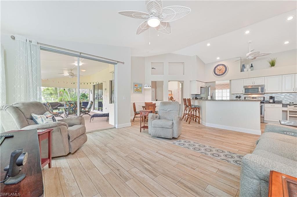 9241 Bramble CT, FORT MYERS FL 33919-17