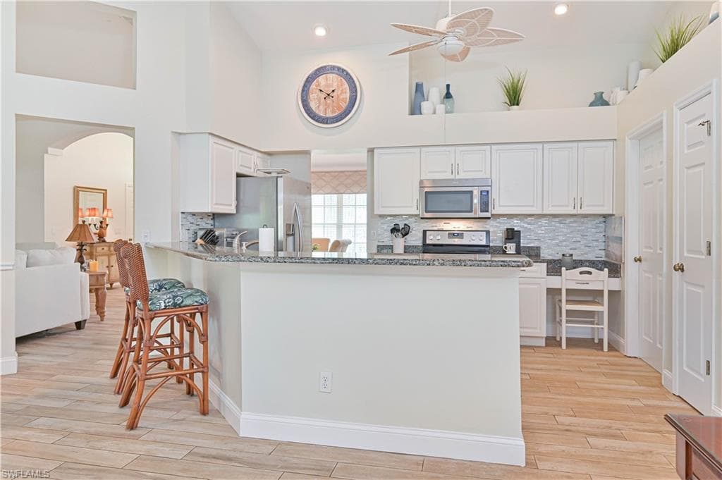 9241 Bramble CT, FORT MYERS FL 33919-18