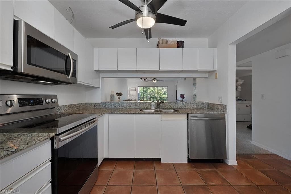 3021 Sandpiper Bay CIR # E206, NAPLES FL 34112-6