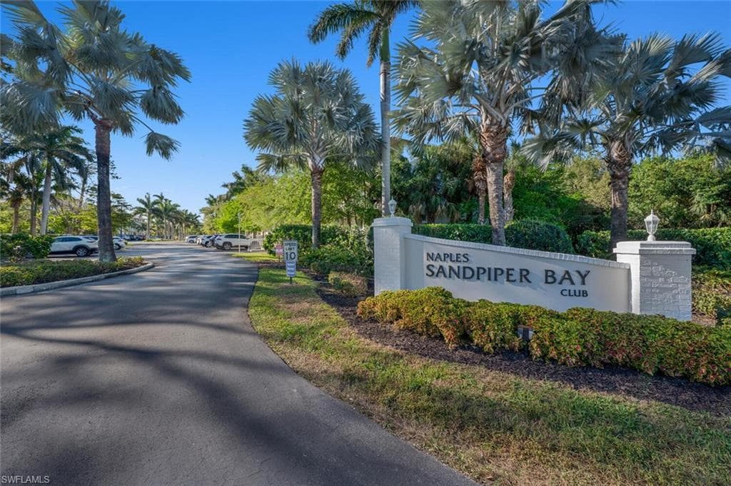 3021 Sandpiper Bay CIR # E206, NAPLES FL 34112-14