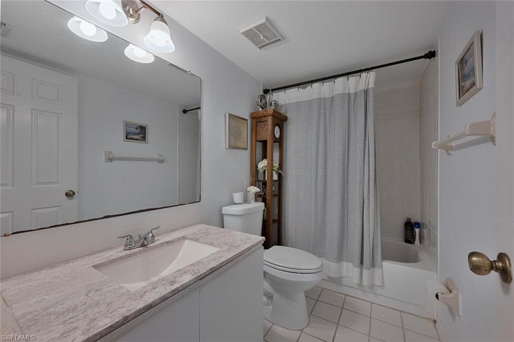 3021 Sandpiper Bay CIR # E206, NAPLES FL 34112-10