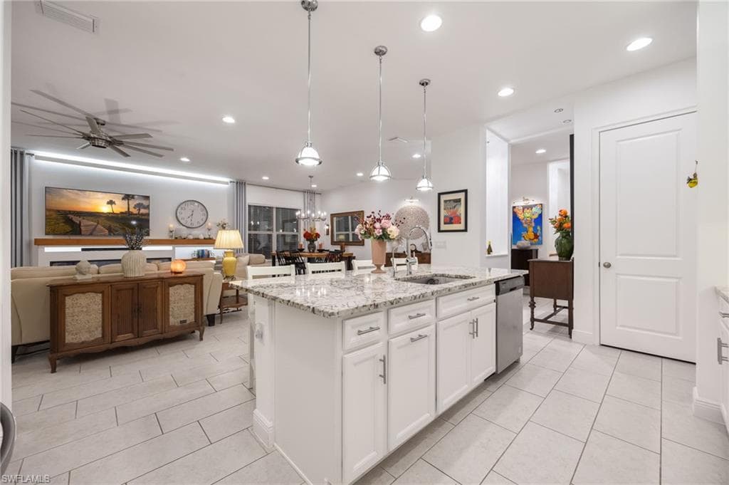 3620 Pilot CIR, NAPLES FL 34120-19