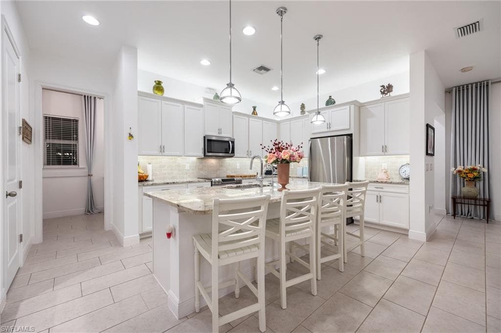 3620 Pilot CIR, NAPLES FL 34120-17