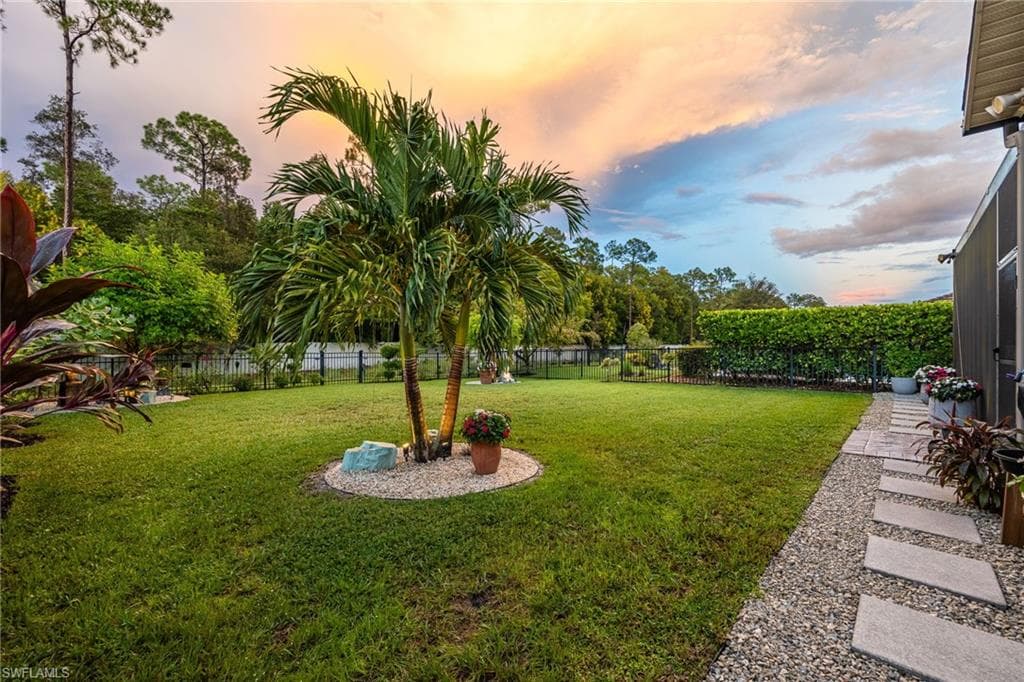 3620 Pilot CIR, NAPLES FL 34120-36