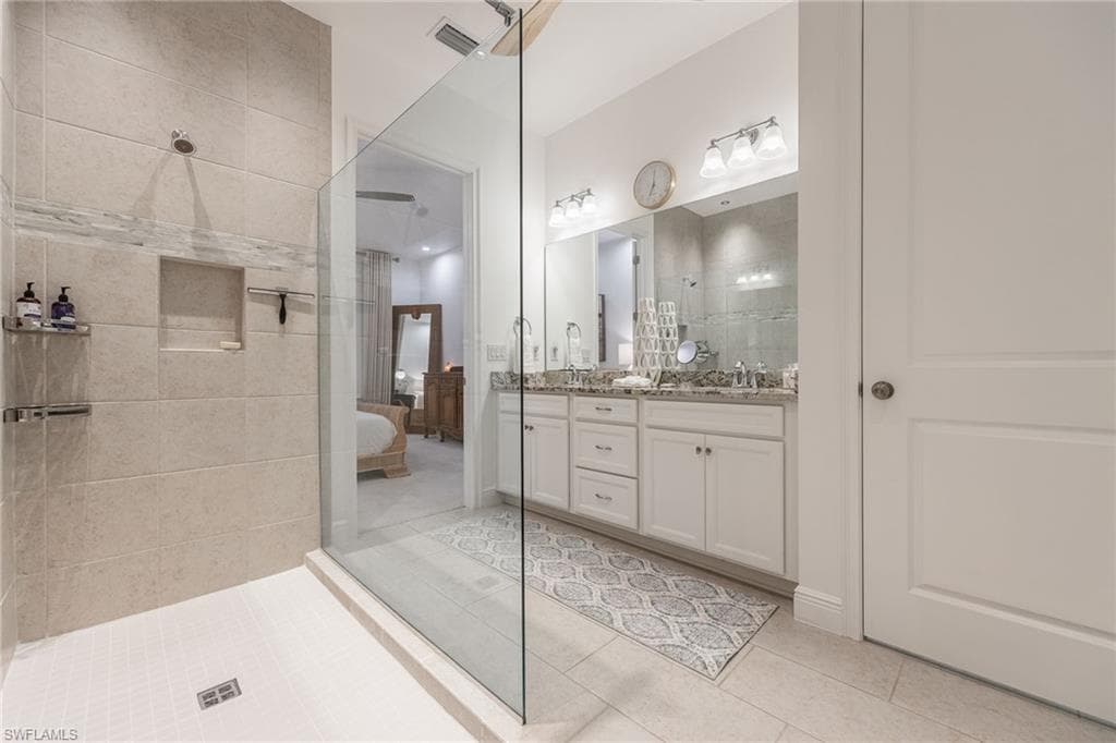 3620 Pilot CIR, NAPLES FL 34120-24