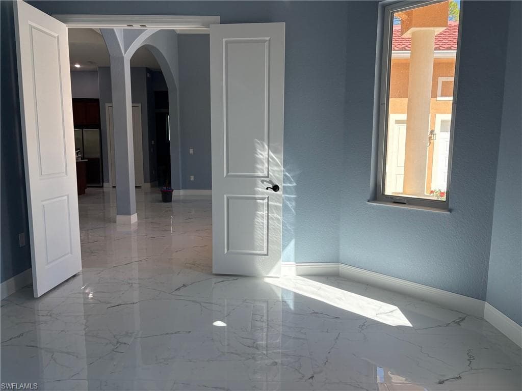 24200 Dietz DR, BONITA SPRINGS FL 34135-17