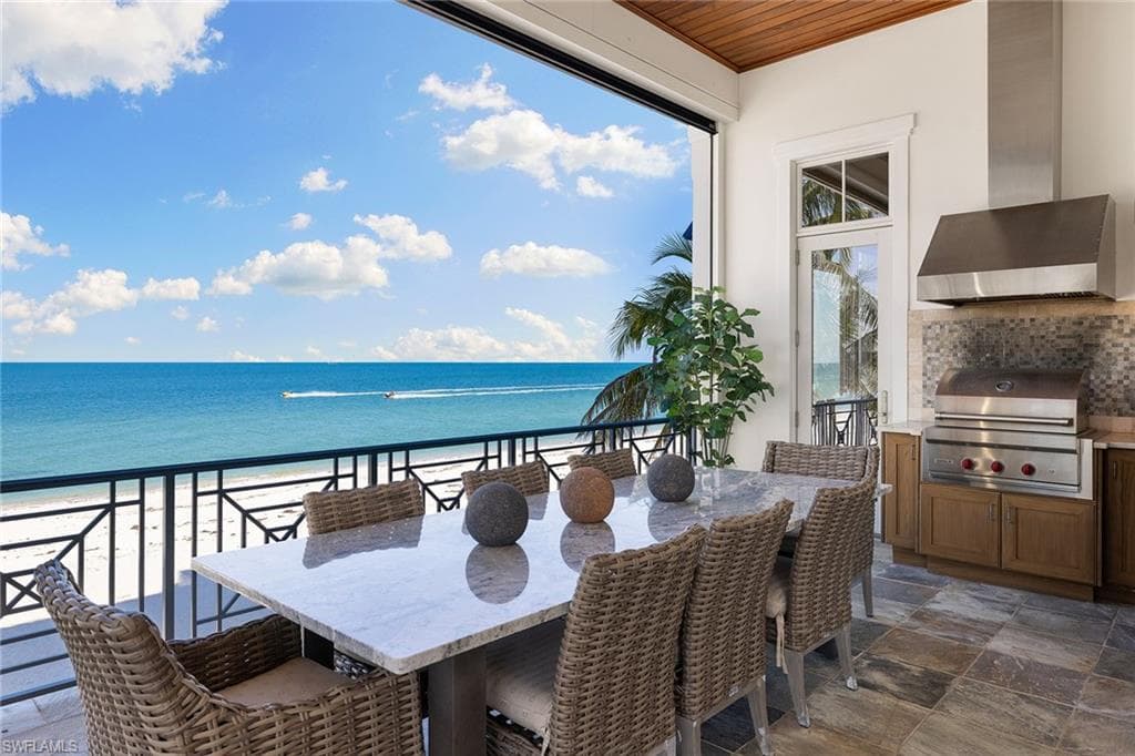 110 Kaula LN, BONITA SPRINGS FL 34134-11