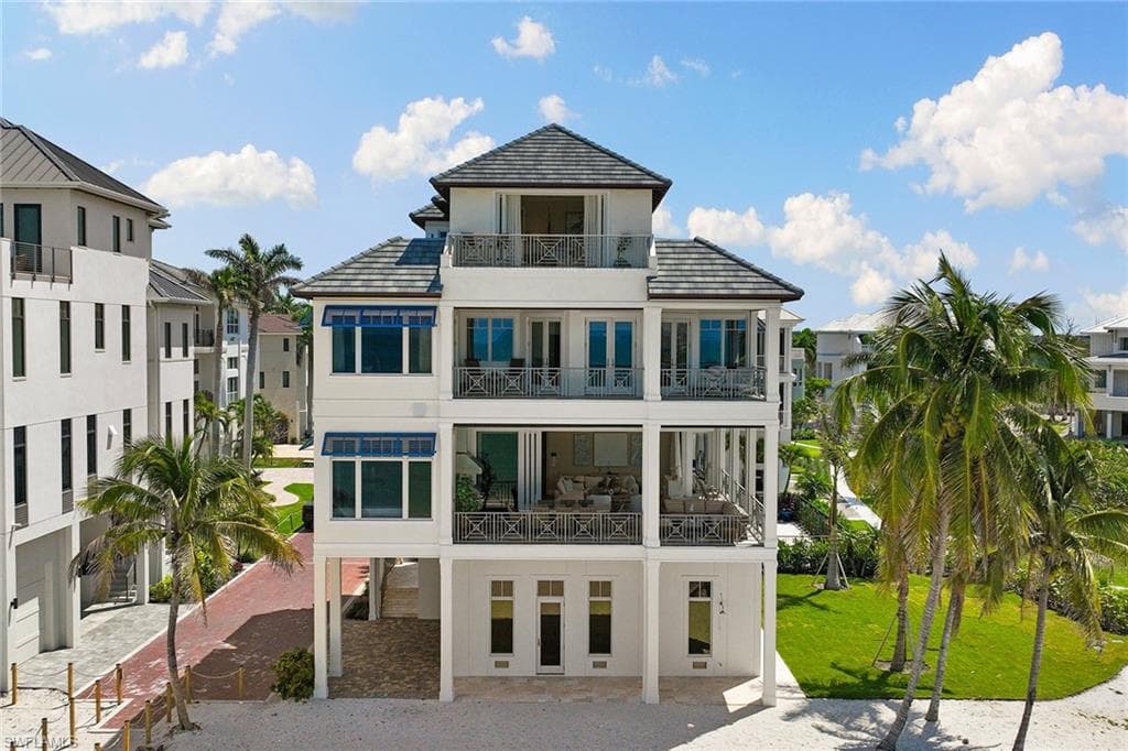 110 Kaula LN, BONITA SPRINGS FL 34134-47