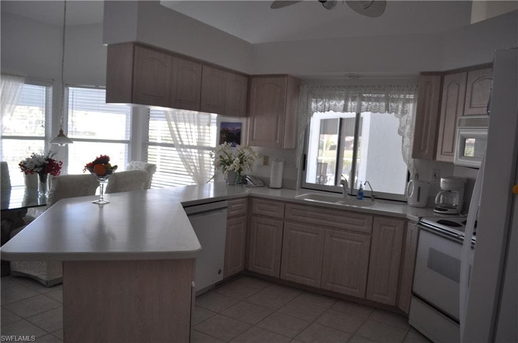 431 Dundee CT, NAPLES FL 34104-6
