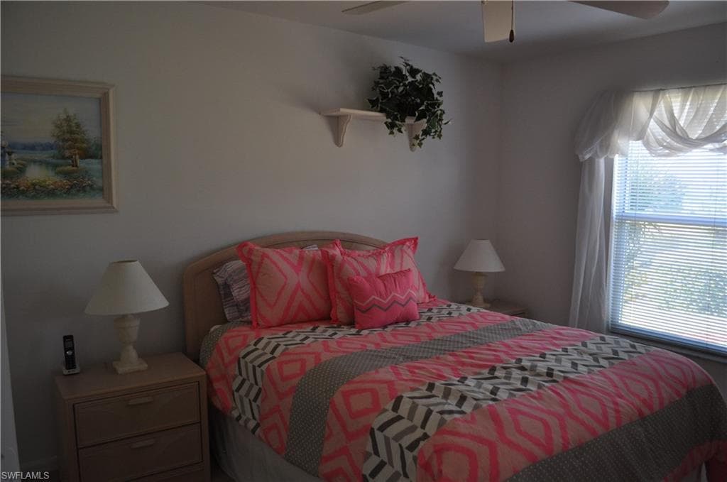 431 Dundee CT, NAPLES FL 34104-14