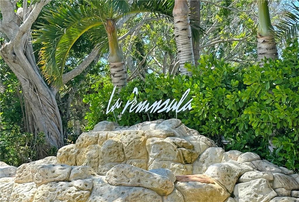 105 La Peninsula BLVD # 105, NAPLES FL 34113-41