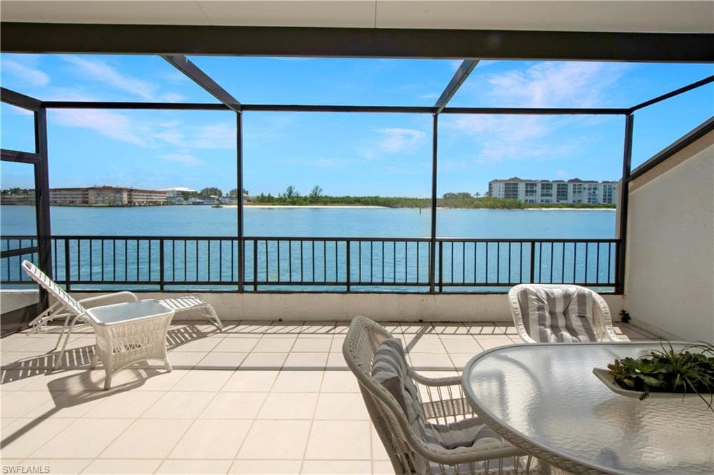 105 La Peninsula BLVD # 105, NAPLES FL 34113-3