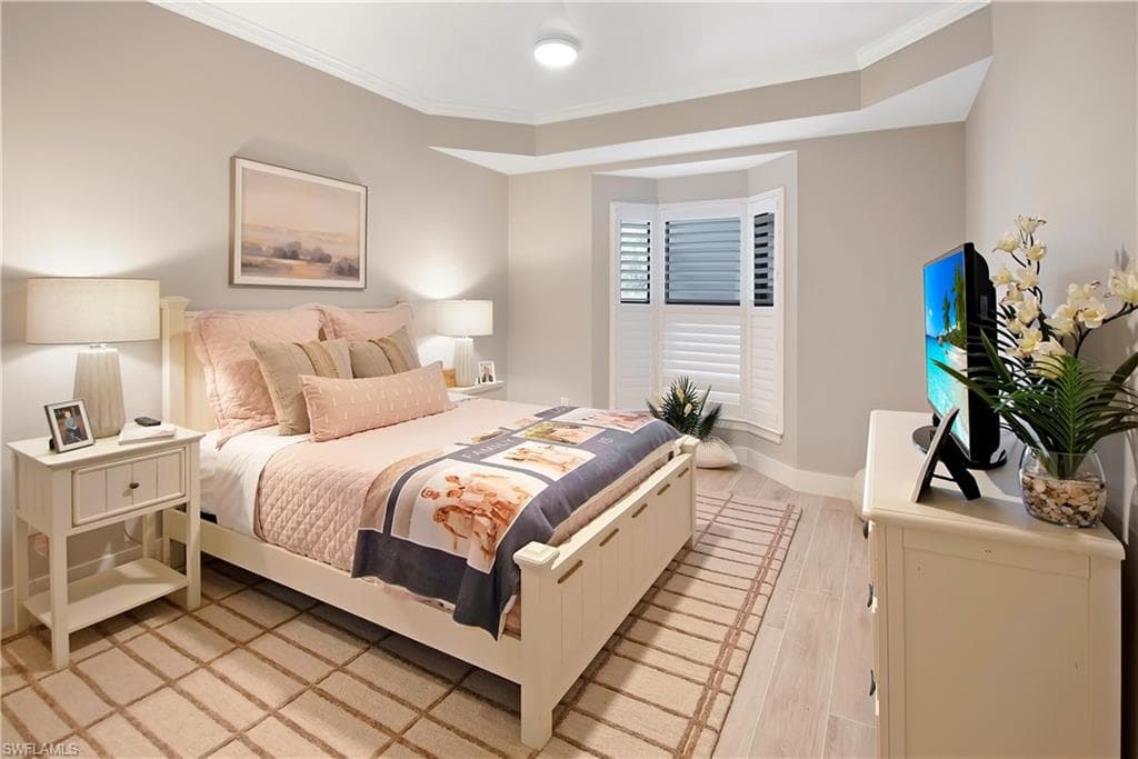 105 La Peninsula BLVD # 105, NAPLES FL 34113-24