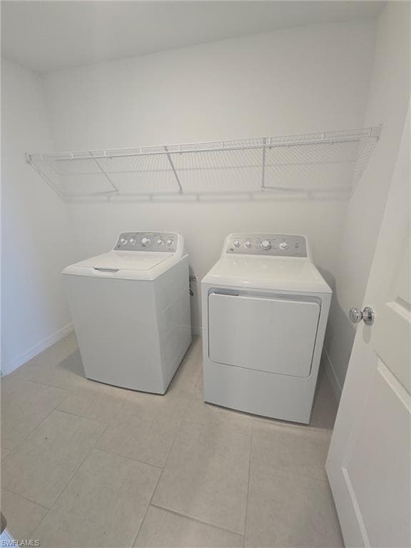 12212 Sydney CT, LEHIGH ACRES FL 33974-24