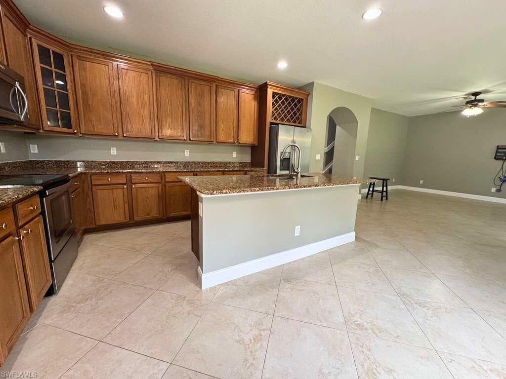 8306 Sumner AVE, FORT MYERS FL 33908-5