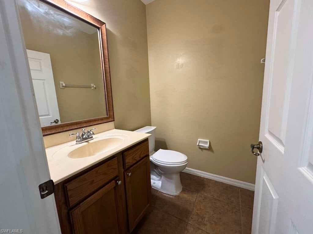 8306 Sumner AVE, FORT MYERS FL 33908-11