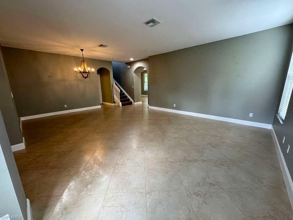 8306 Sumner AVE, FORT MYERS FL 33908-4