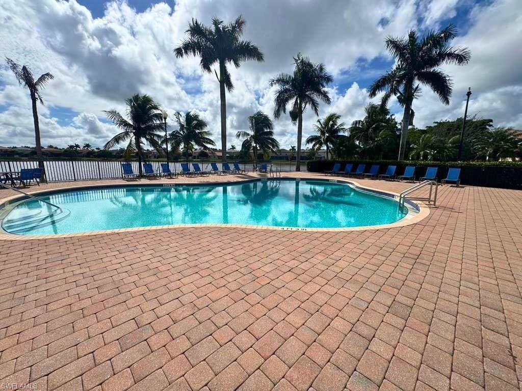 8306 Sumner AVE, FORT MYERS FL 33908-29