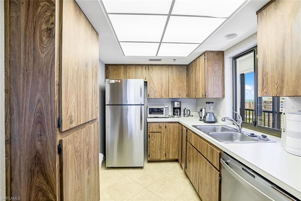 26235 Hickory BLVD # 11A, BONITA SPRINGS FL 34134-15