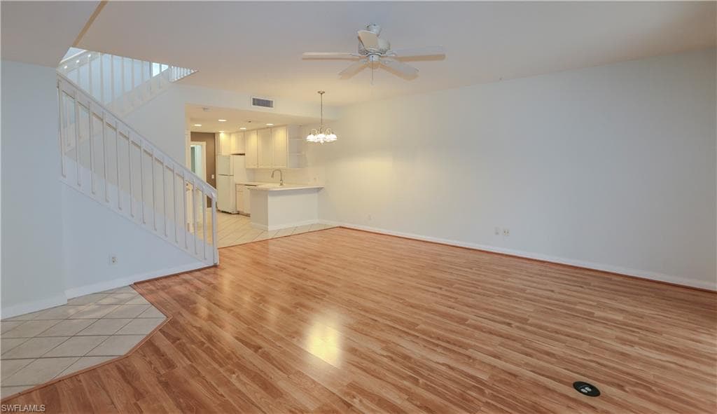 5823 Cove CIR # 8, NAPLES FL 34119-2