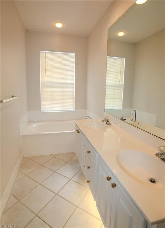 5823 Cove CIR # 8, NAPLES FL 34119-10