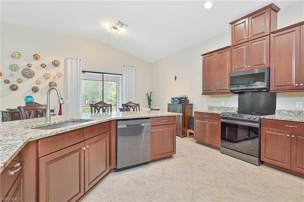 17283 Walnut Run DR, ALVA FL 33920-22