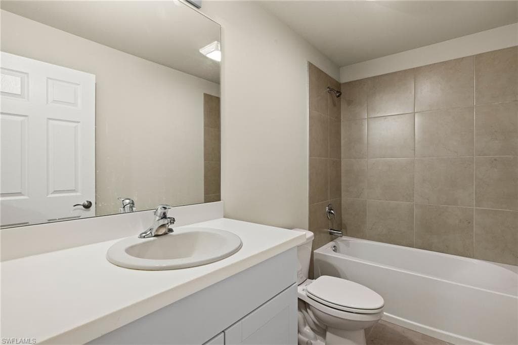 15330 Wildflower CIR, NAPLES FL 34119-8