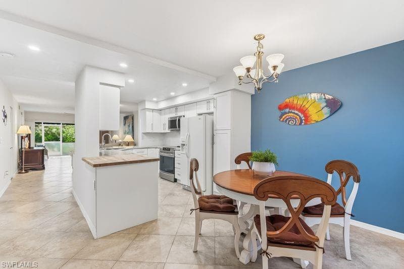 876 Gulf Pavilion DR # 101, NAPLES FL 34108-5