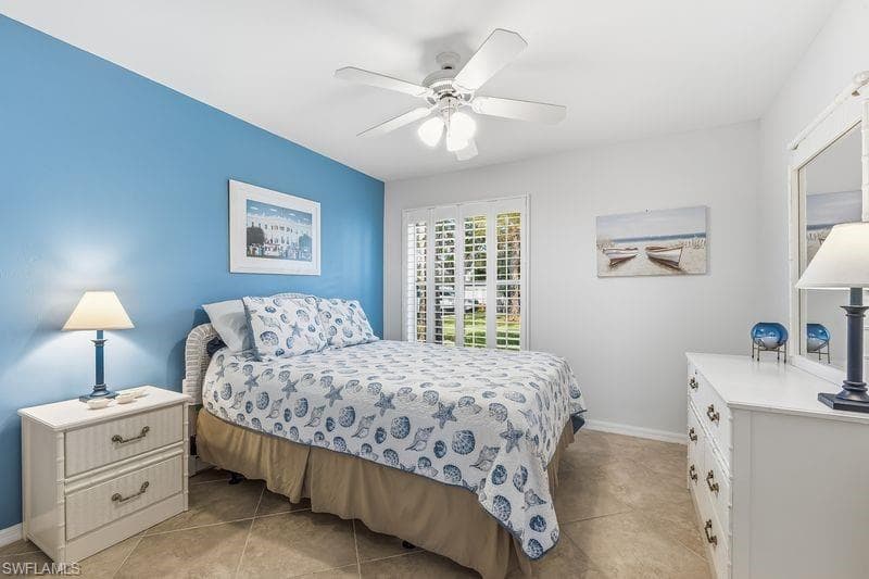 876 Gulf Pavilion DR # 101, NAPLES FL 34108-12