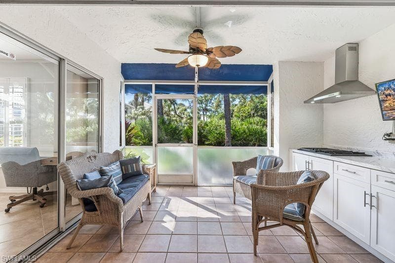 876 Gulf Pavilion DR # 101, NAPLES FL 34108-16