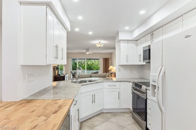 876 Gulf Pavilion DR # 101, NAPLES FL 34108-2