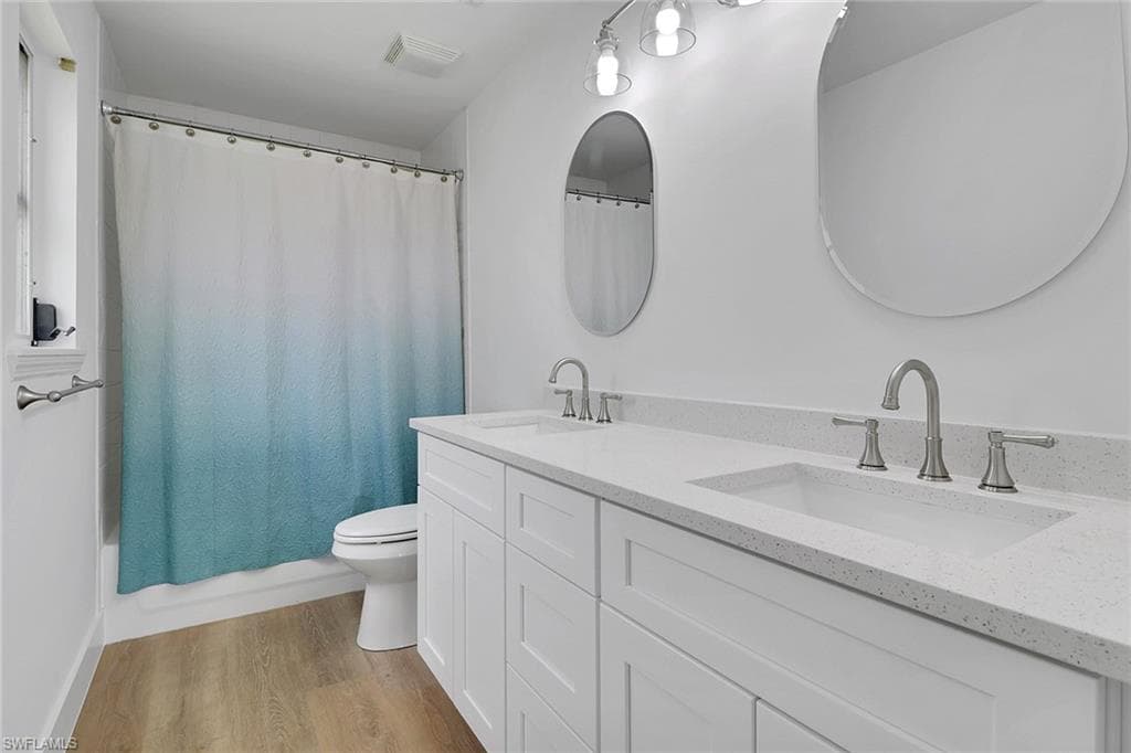 3659 Riviera CIR, BONITA SPRINGS FL 34134-12