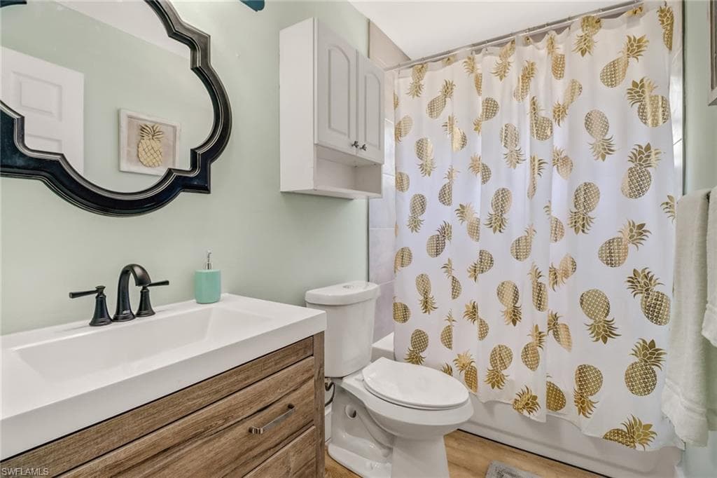 3659 Riviera CIR, BONITA SPRINGS FL 34134-25