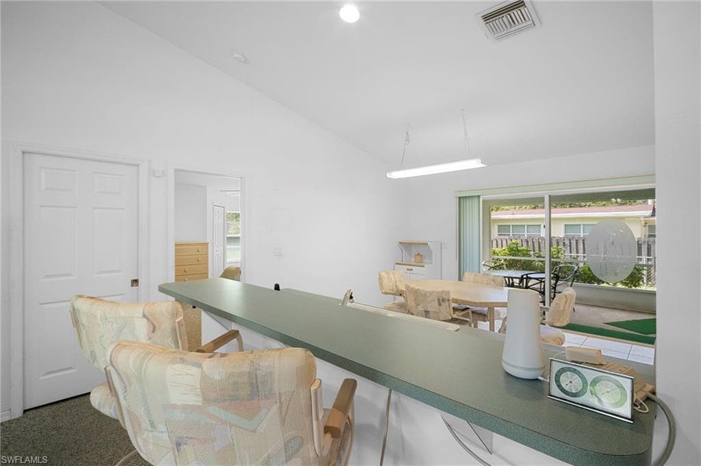 2932 Holly RD, FORT MYERS FL 33901-7