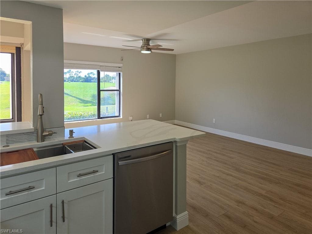 5790 Trailwinds DR # 111, FORT MYERS FL 33907-4