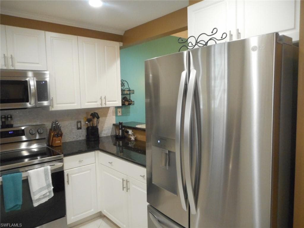 2080 W 1st ST # 304, FORT MYERS FL 33901-16