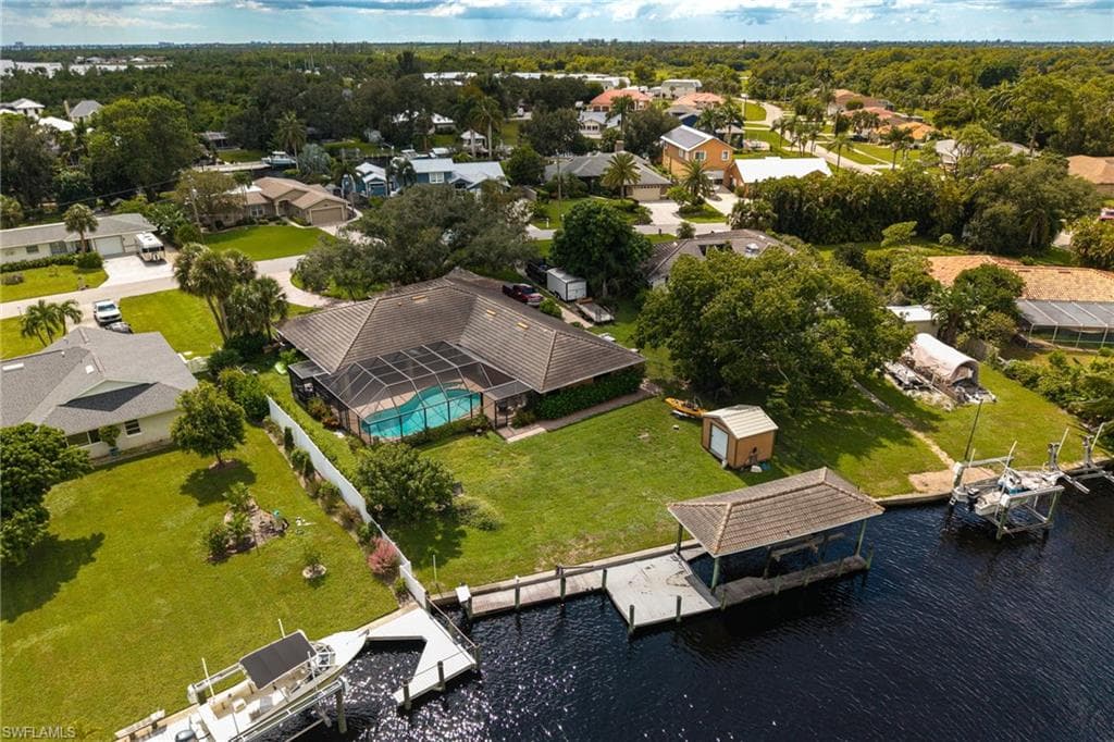 1860 Marina CIR, NORTH FORT MYERS FL 33903-40