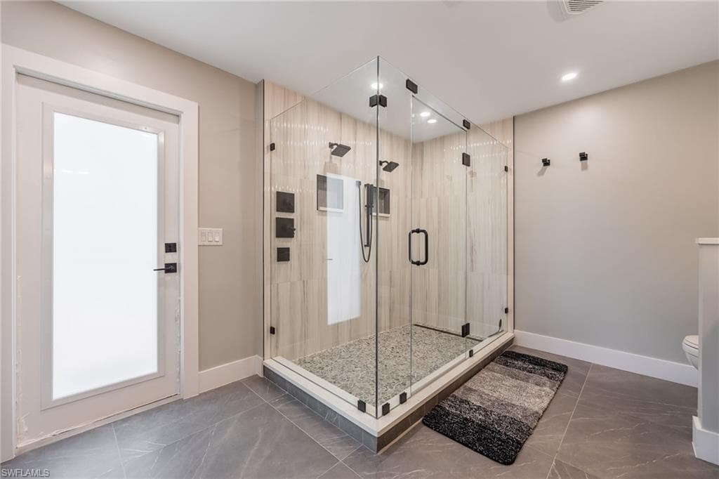 1860 Marina CIR, NORTH FORT MYERS FL 33903-20